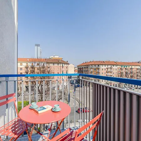 Guesthost - Cozy Flat Near Bengasi Metro Station