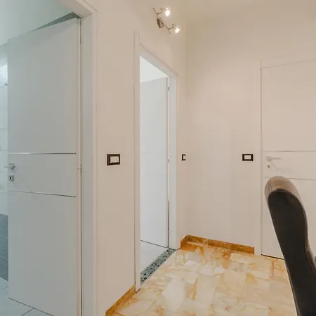 Apartman Guesthost - Cozy Flat Near Bengasi Metro Station Torino